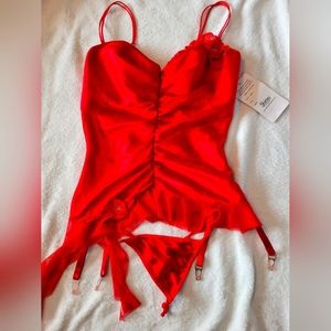 Nwt Beautiful bustier set size XL